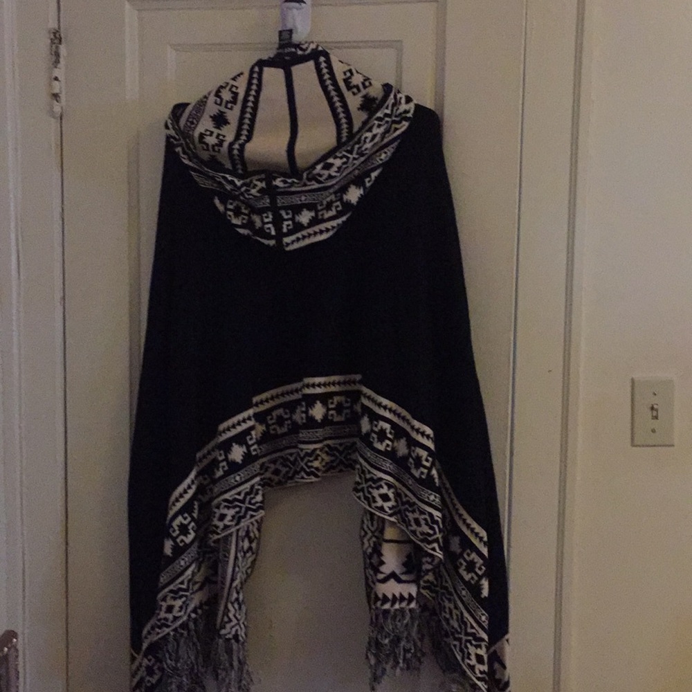 Cape - Picture 2 of 2